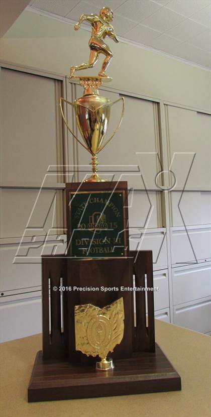 Thumbnail 2 in Archbishop Hoban TOC Ceremony photogallery.