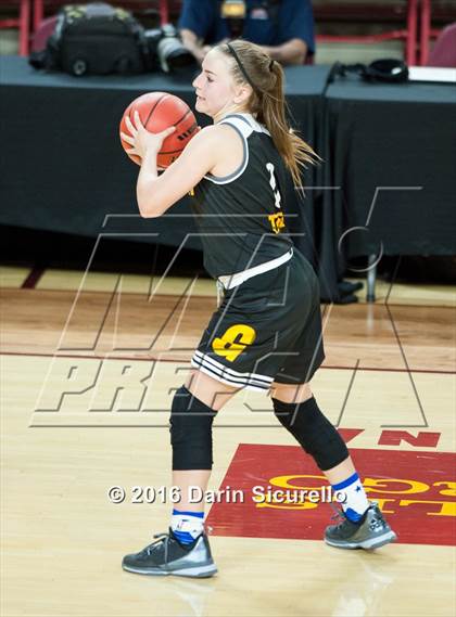 Thumbnail 2 in Gilbert vs. Hamilton (AIA D1 Quarterfinal)  photogallery.