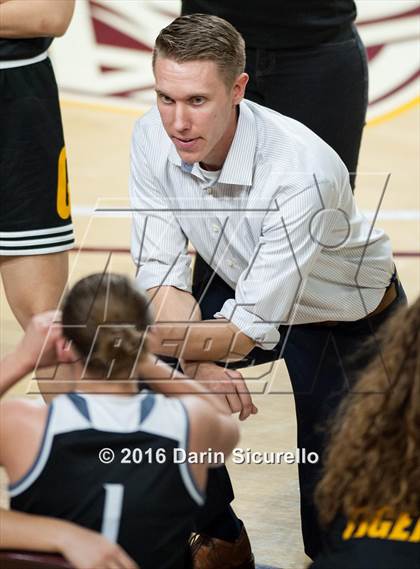 Thumbnail 3 in Gilbert vs. Hamilton (AIA D1 Quarterfinal)  photogallery.