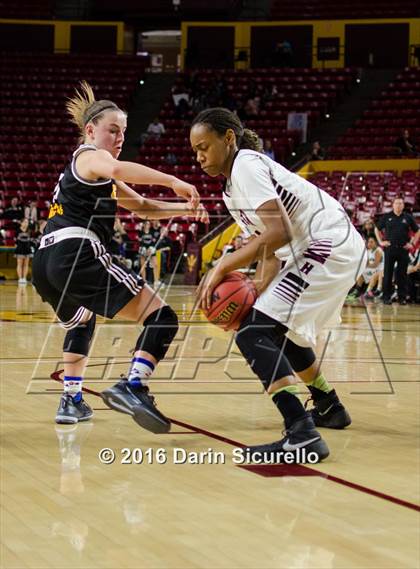 Thumbnail 3 in Gilbert vs. Hamilton (AIA D1 Quarterfinal)  photogallery.