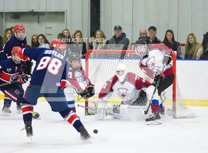 Thumbnail 3 in Holy Ghost Prep @ Father Judge (Thanksgiving Classic) photogallery.