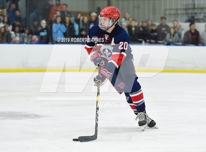 Thumbnail 3 in Holy Ghost Prep @ Father Judge (Thanksgiving Classic) photogallery.