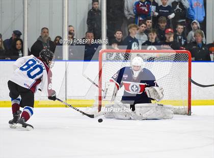 Thumbnail 3 in Holy Ghost Prep @ Father Judge (Thanksgiving Classic) photogallery.
