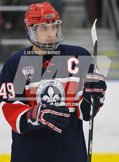 Thumbnail 2 in Holy Ghost Prep @ Father Judge (Thanksgiving Classic) photogallery.