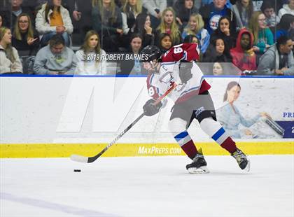 Thumbnail 2 in Holy Ghost Prep @ Father Judge (Thanksgiving Classic) photogallery.