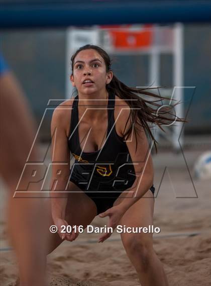 Thumbnail 3 in Xavier College Prep vs. Salpointe Catholic (AIA D1 Final) photogallery.