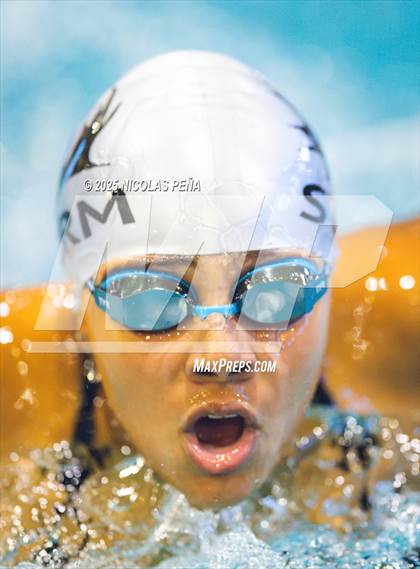 Thumbnail 2 in Albuquerque Public Schools Meet #5 photogallery.