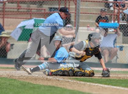 Thumbnail 2 in Arapahoe vs Mountain Range (CHSAA 5A Semifinal) photogallery.