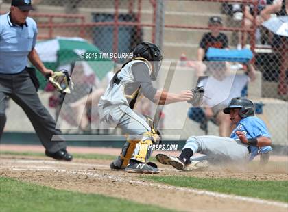 Thumbnail 3 in Arapahoe vs Mountain Range (CHSAA 5A Semifinal) photogallery.