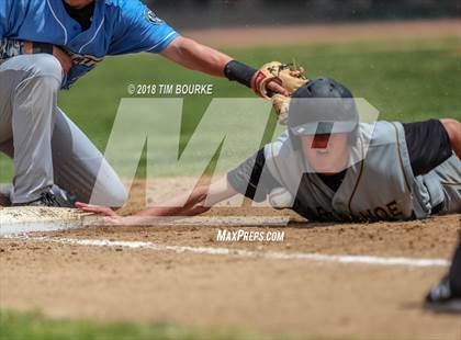 Thumbnail 3 in Arapahoe vs Mountain Range (CHSAA 5A Semifinal) photogallery.