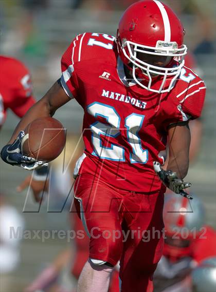 Thumbnail 3 in Antelope vs. Mira Loma photogallery.