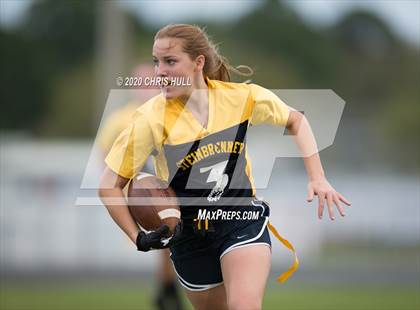 Thumbnail 3 in Alonso vs Steinbrenner photogallery.