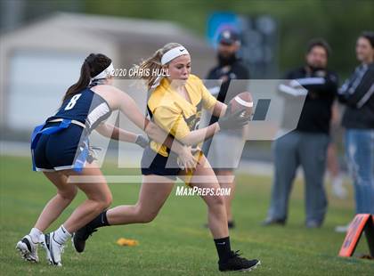 Thumbnail 1 in Alonso vs Steinbrenner photogallery.