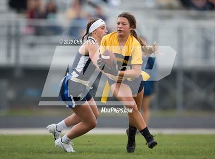 Thumbnail 2 in Alonso vs Steinbrenner photogallery.