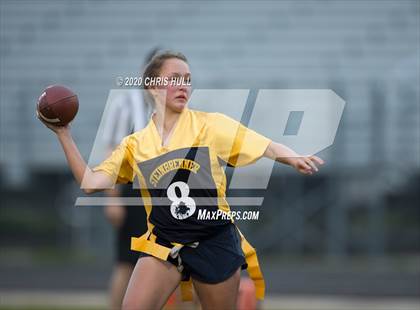 Thumbnail 1 in Alonso vs Steinbrenner photogallery.