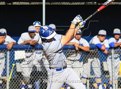 Thumbnail 1 in La Salle vs Bishop Amat photogallery.