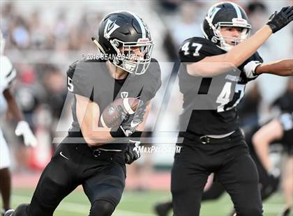 Thumbnail 1 in Ellison @ Vandegrift photogallery.