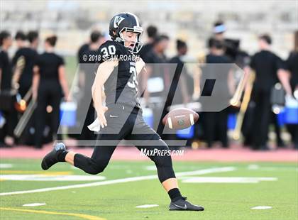 Thumbnail 3 in Ellison @ Vandegrift photogallery.