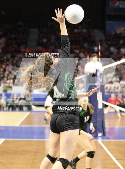Thumbnail 2 in Fleming vs. Kit Carson (CHSAA 1A Final) photogallery.