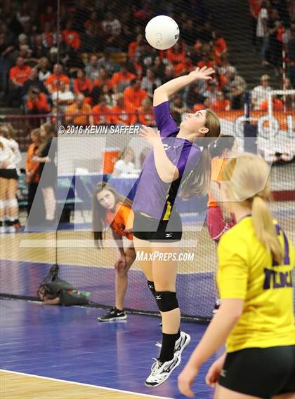 Thumbnail 3 in Fleming vs. Kit Carson (CHSAA 1A Final) photogallery.
