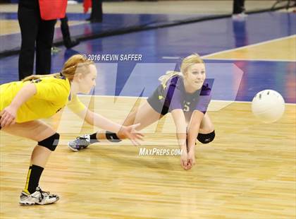 Thumbnail 3 in Fleming vs. Kit Carson (CHSAA 1A Final) photogallery.