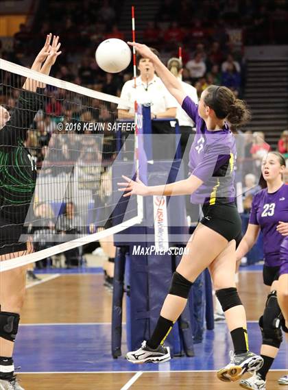Thumbnail 3 in Fleming vs. Kit Carson (CHSAA 1A Final) photogallery.