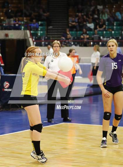 Thumbnail 2 in Fleming vs. Kit Carson (CHSAA 1A Final) photogallery.