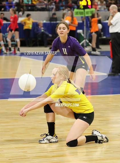 Thumbnail 2 in Fleming vs. Kit Carson (CHSAA 1A Final) photogallery.