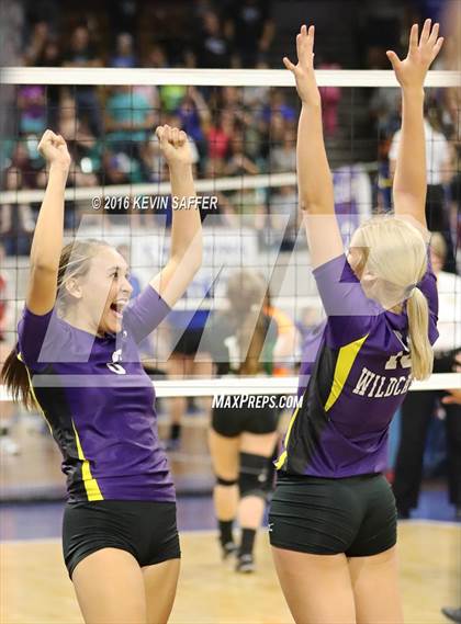 Thumbnail 2 in Fleming vs. Kit Carson (CHSAA 1A Final) photogallery.