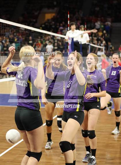 Thumbnail 2 in Fleming vs. Kit Carson (CHSAA 1A Final) photogallery.