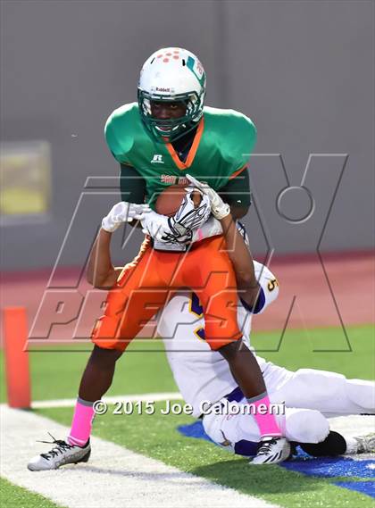 Thumbnail 2 in Brackenridge vs Houston [Sam] (Alamo Stadium) photogallery.
