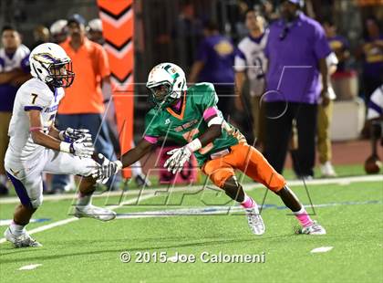 Thumbnail 3 in Brackenridge vs Houston [Sam] (Alamo Stadium) photogallery.