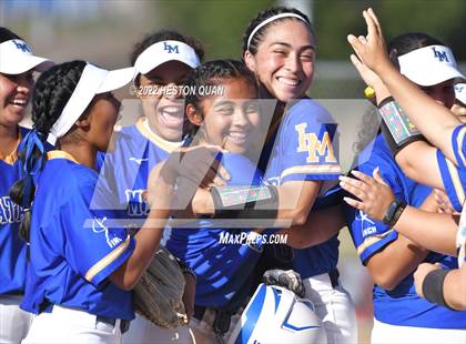 Thumbnail 2 in Kennedy @ La Mirada photogallery.