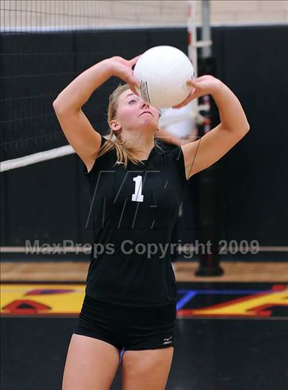 Thumbnail 2 in Christian Brothers vs. Golden Sierra (Super 8 Tournament) photogallery.
