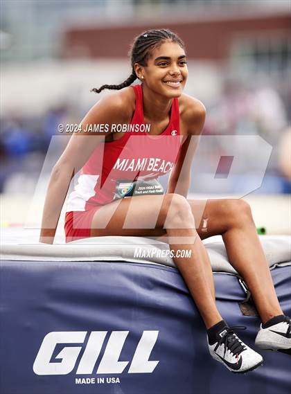 Thumbnail 2 in FHSAA 4A Finals (Highjump) photogallery.