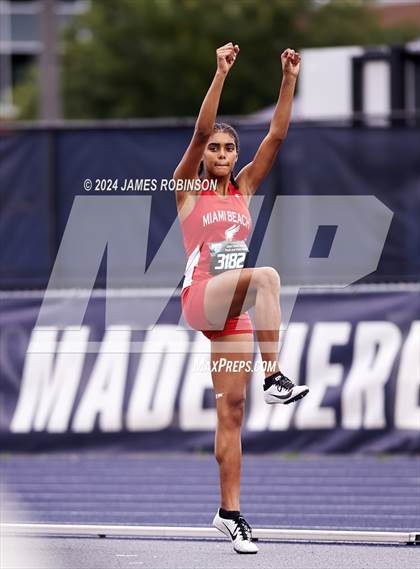 Thumbnail 2 in FHSAA 4A Finals (Highjump) photogallery.