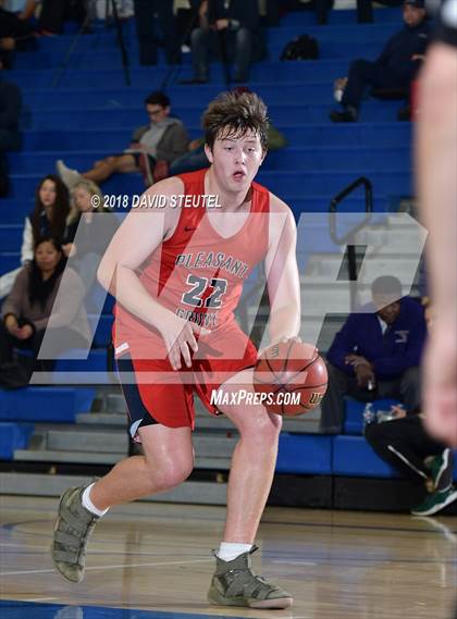 Thumbnail 2 in Pleasant Grove vs. Davis (Les Curry Invitational) photogallery.
