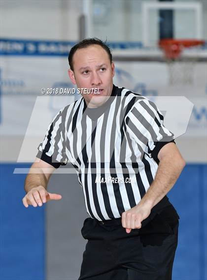 Thumbnail 2 in Pleasant Grove vs. Davis (Les Curry Invitational) photogallery.