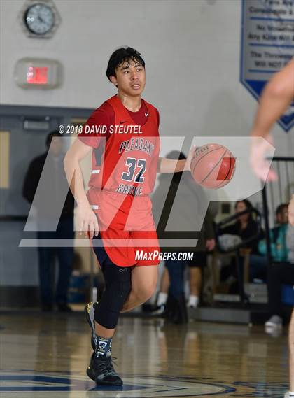 Thumbnail 1 in Pleasant Grove vs. Davis (Les Curry Invitational) photogallery.