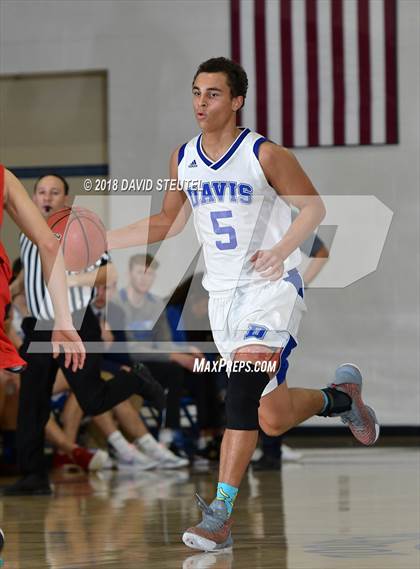 Thumbnail 2 in Pleasant Grove vs. Davis (Les Curry Invitational) photogallery.