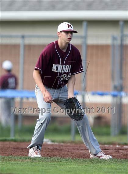 Thumbnail 2 in Mendon vs Batavia (Dwyer Stadium) photogallery.