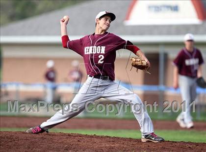 Thumbnail 2 in Mendon vs Batavia (Dwyer Stadium) photogallery.