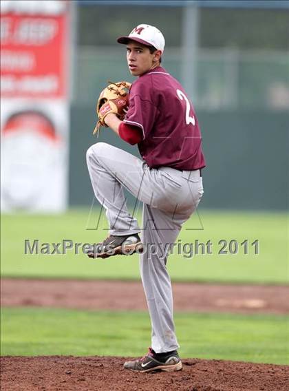 Thumbnail 2 in Mendon vs Batavia (Dwyer Stadium) photogallery.