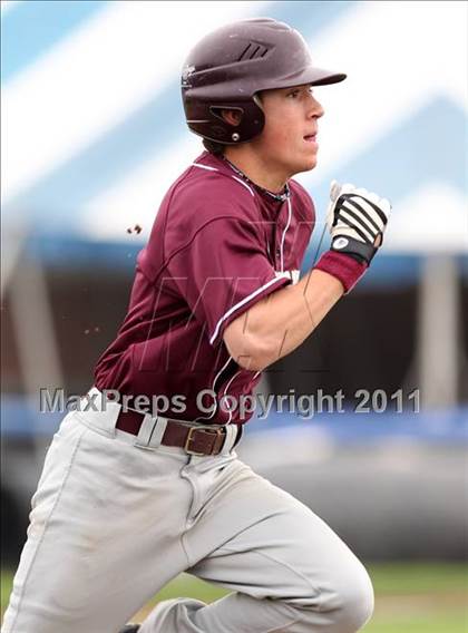 Thumbnail 2 in Mendon vs Batavia (Dwyer Stadium) photogallery.