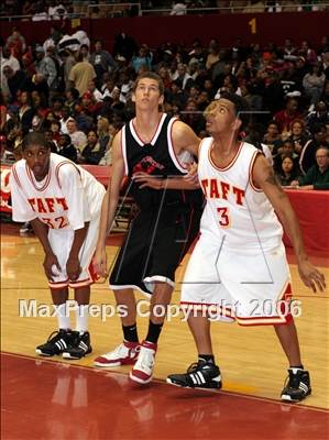 Thumbnail 2 in Westchester vs. Taft (LA City Championship Division) photogallery.