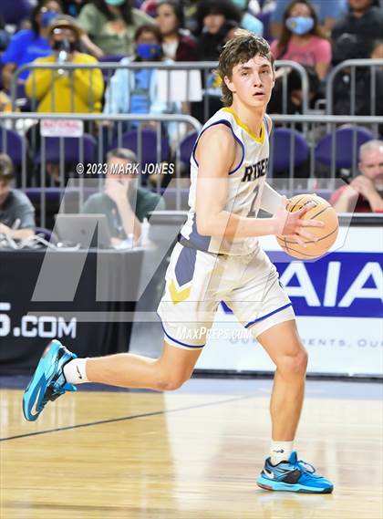 Thumbnail 1 in Highland Prep vs. Pima (AIA 2A Final) photogallery.