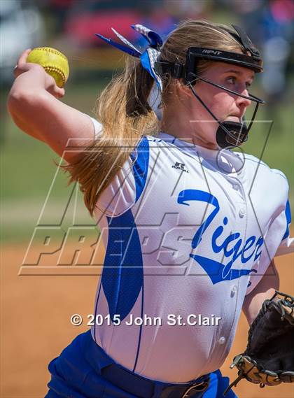 Thumbnail 1 in White House vs Auburn (Bob Jones Invitational) photogallery.