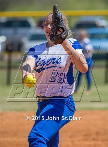 Thumbnail 1 in White House vs Auburn (Bob Jones Invitational) photogallery.