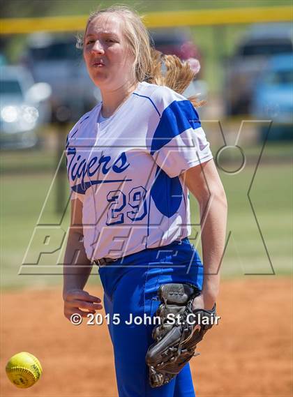 Thumbnail 3 in White House vs Auburn (Bob Jones Invitational) photogallery.