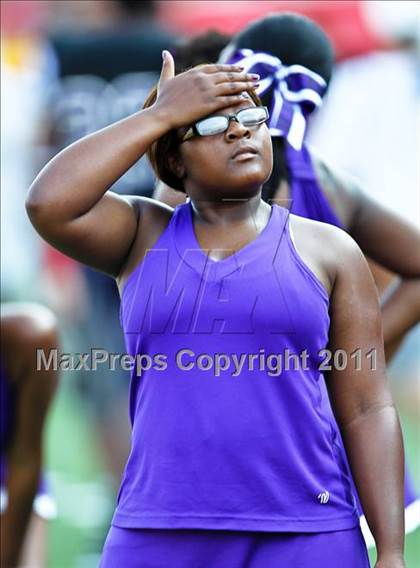 Thumbnail 3 in Everman vs. Highland Park (Tom Landry Classic) photogallery.